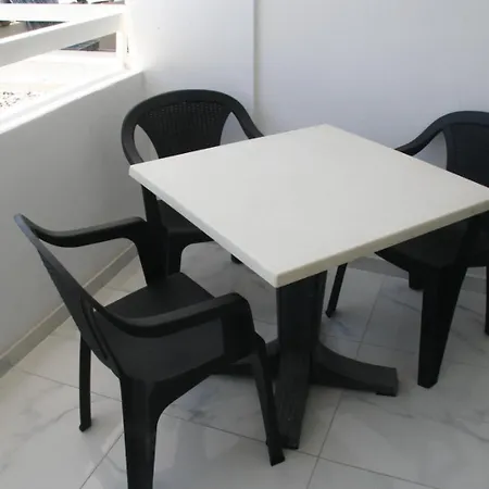Riky Lovely Apartment, Americas * אדחה